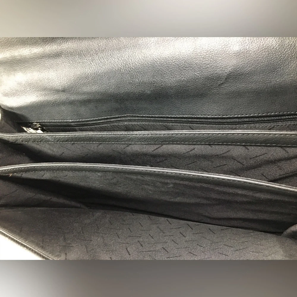 Samsonite Black Leather Briefcase Business Laptop Computer Shoulder Flapover Bag